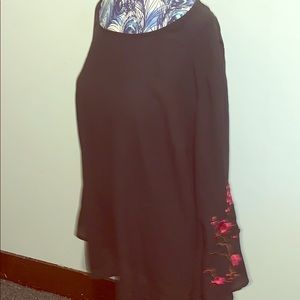 Long sleeve woman’s shirt